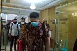 Geledah Kantor Dinas PUTR Sulsel dan Rumah NA, KPK Amankan Dokumen dan Uang Tunai