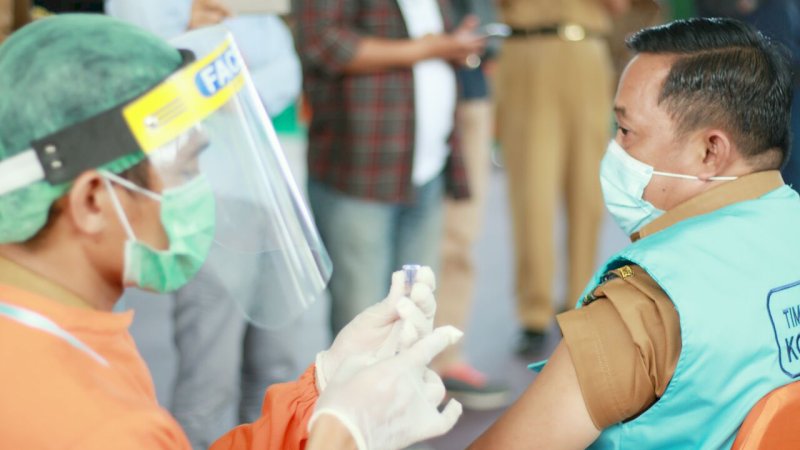 13 Juta Lebih Warga Indonesia Sudah Disuntik Vaksin Covid-19