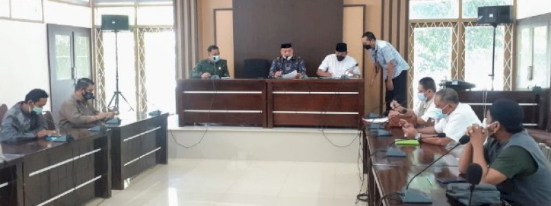 Teganya Pejabat Kemenag Wajo Potong Honor Guru Mengaji lalu Menyangkal di Depan Anggota DPRD