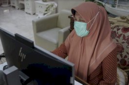 Bersama Hasnah Syam, IKA Dokter Gigi Unhas Bahas Layanan di Masa Pandemi