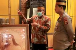 Kunjungan ke Bone, Kabid Humas Polda Sulsel Ziarah Makam Raja-Raja dan Museum