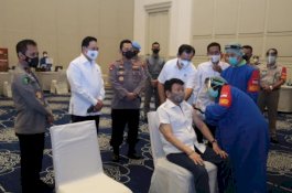 Polri Vaksinasi COVID-19 2.282 Purnawirawan
