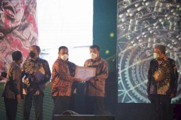 Bulukumba Terbaik III Kategori Daerah Peduli Pariwisata dan Ekonomi Kreatif