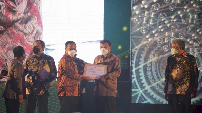 Bulukumba Terbaik III Kategori Daerah Peduli Pariwisata dan Ekonomi Kreatif