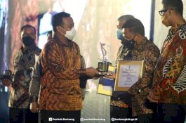 Ramah Investasi di Tengah Pandemi Covid-19, Pemkab Bantaeng Raih Dua Penghargaan Pinisi Sultan
