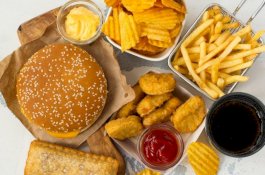 14 Hari Makan Junk Food, Perut Pria Ini Nyaris Meledak