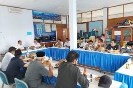 Ingin PAD Meningkat, Anggota DPRD Jeneponto Belajar Pengelolaan TPI Lappa di Sinjai