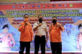 Terima Brevet SAR Nas, Wali Kota Makassar Puji Ketangkasan Tim Rescue