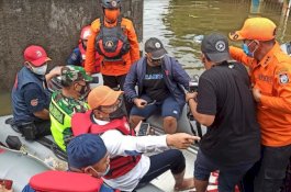 Tinjau Banjir di Perumnas Antang, Danny Pomanto: Ada Perumahan yang Halangi Air