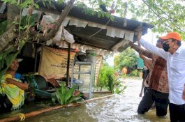 Tindak Lanjuti Instruksi Wali Kota Makassar, Fatma: Data Semua Korban Banjir, Jangan Ada yang Kelaparan