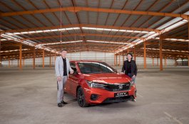 Desain Sporty dengan Fitur Kekinian, Yuk Lihat Penampakan Honda City Hatchback di Trans Studio Mal Makassar 