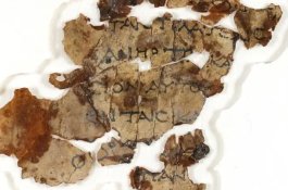 Arkeolog Temukan Potongan Gulungan Naskah Laut Mati, Diyakini Disembunyikan 1.900 Tahun