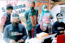 Tinjau Pelaksanaan Vaksin Massal, Bupati Wajo: Jangan Takut Divaksin