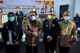 Dokter Husni Tanra Dapat Anugerah Bintang Jasa Jepang, Wali Kota Parepare Sempatkan Hadir