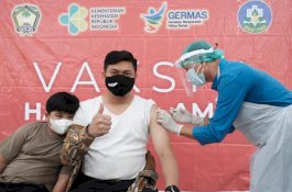 Bupati Gowa Usai Disuntik Vaksin Covid-19 Dosis Kedua: Tanpa Efek Apa-Apa