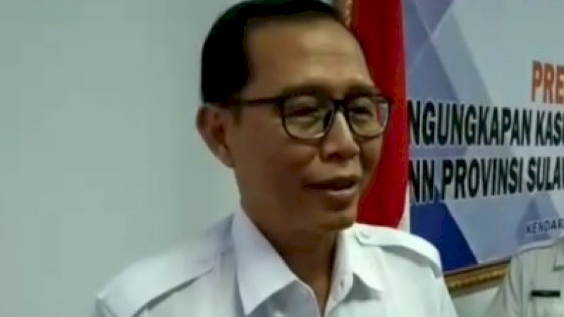 Kepala BNN Sulsel, Brigjen Pol Drs Ghiri Prawijaya