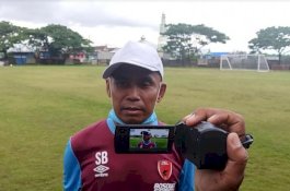 Optimistis dengan Pemain Lokal, Syamsuddin Batola Padukan Ilmu Riedl, Alberts, dan Schaller