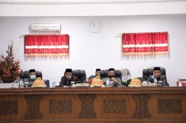 Sekda Bantaeng Hadiri Pemandangan Umum Ranperda Perubahan RPJMD 2018-2023