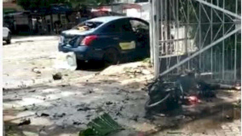 Bom bunuh diri di Gereja Katedral, Makassar.