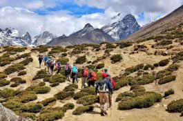 Mayat-mayat Pendaki Bermunculan Setelah Es di Gunung Everest Mencair