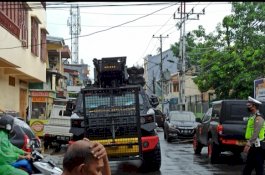 Paket dengan Tulisan 