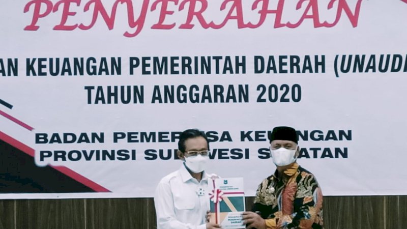 Bupati Enrekang Serahkan LKPD 2020 ke BPK Sulsel