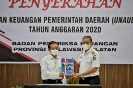 Serahkan LKPD 2020, Bupati Wajo Berharap Raih WTP Ke-8