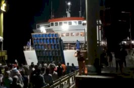 KMP Bontoharu Akhirnya Sandar di Selayar, Plt Gubernur Sulsel: Alhamdulillah, Terima Kasih Seluruh Tim