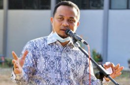 PGRI : Gubernur Andi Sudirman Berbicara Atas Nuraninya