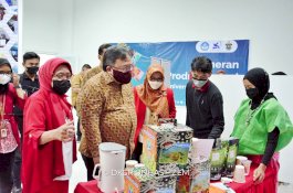 Kemenristek Dilebur ke Kemendikbud, Menteri Nadiem Ikut Diganti?