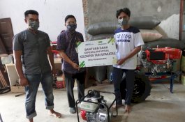 Optimalkan Hasil Panen Petani Takalar, Pegadaian Kanwil VI Makassar Beri Bantuan Traktor