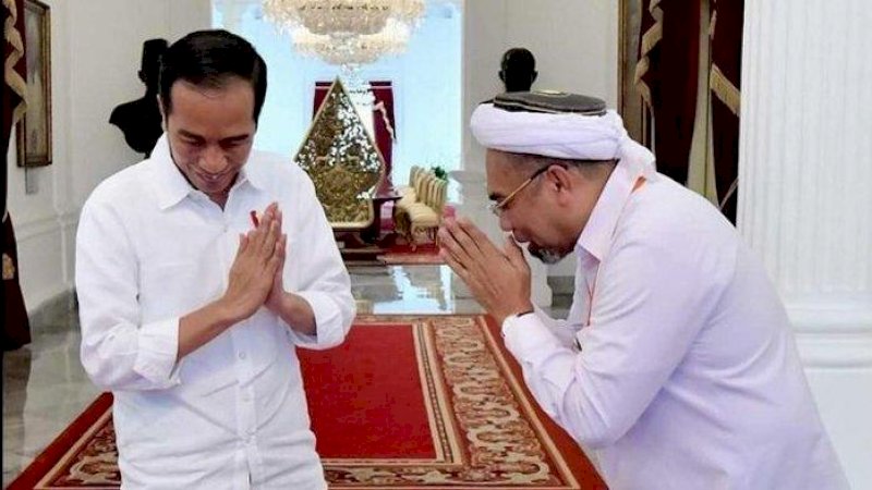 Ali Mochtar Ngabalin bersama Presiden Jokowi