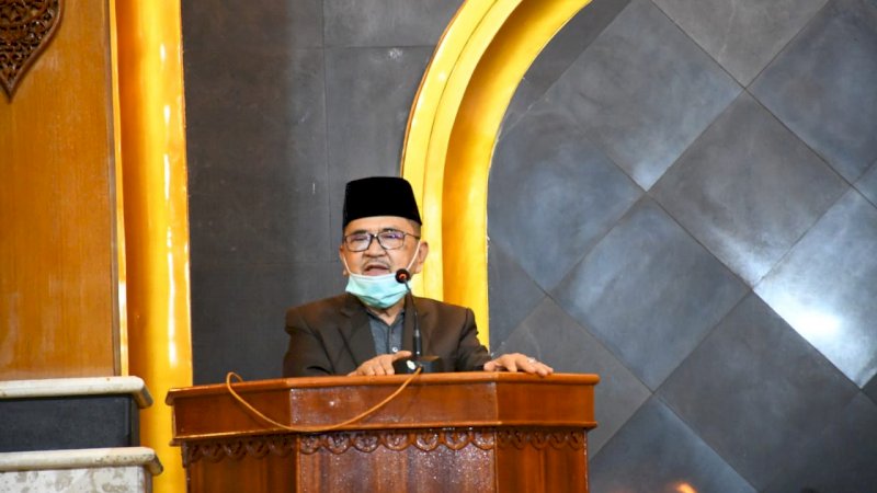 Malam Kedua Tarawih, Wali Kota Palopo Ingatkan Jemaah Tetap Patuhi Protokol Kesehatan