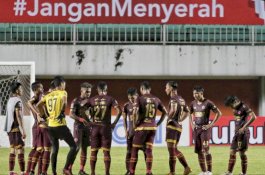 Liga 1 Ditunda Lagi
