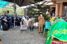 Wabup Luwu Utara Lepas Jenazah Almarhum Nursalam Syamsuddin