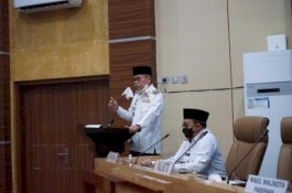 Taufan Pawe Minta SKPD dengan Capaian Kinerja Terbaik dan Terendah Lakukan Presentasi