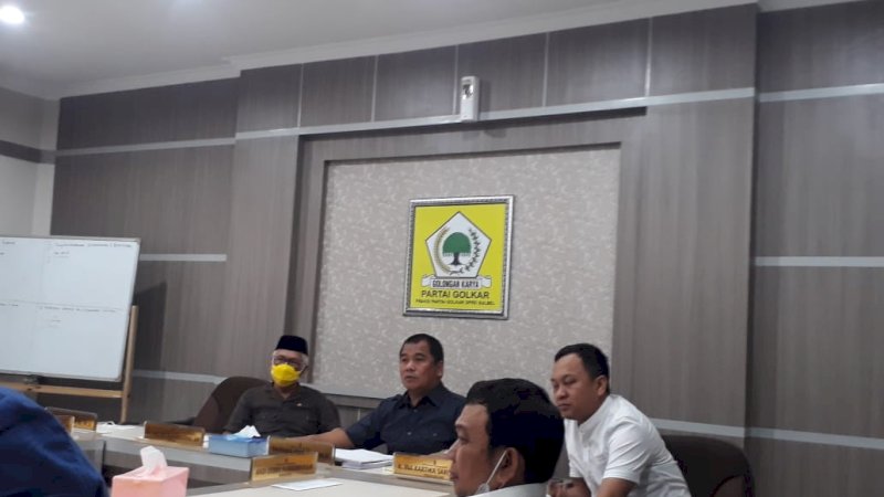 Rapat fraksi di DPRD Sulsel yang dipimpin Andi Hatta Marakarma dan Rahman Pina, Jumat (23/4/2021).