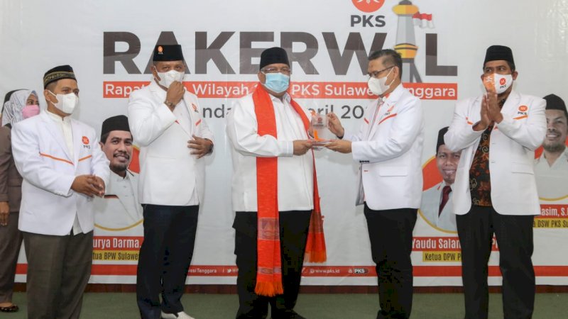 Buka Rakerwil PKS, Gubernur Ali Mazi Sampaikan Strategi Pembangunan Sultra