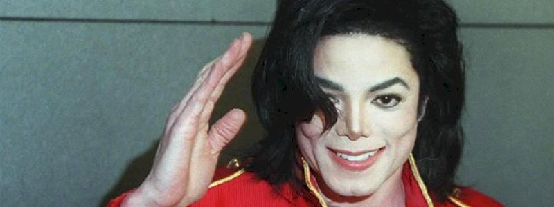 Sudah Meninggal, Tapi Konon Arwah Michael Jackson dan John Lennon Masih Gentayangan