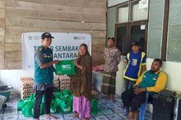 Laznaz WIZ Bagikan Sembako di Kampung Mualaf Pinrang