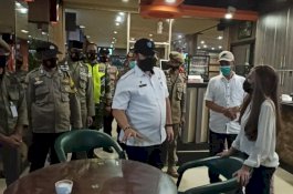 Selain Turun Patroli, Satgas Raika Kecamatan Panakukkang Juga Pantau Tempat Keramaian Secara Online