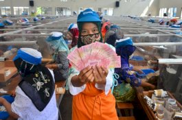 Orang Terkaya di Indonesia Bayar THR Rp106 Miliar ke 51.451 Karyawannya