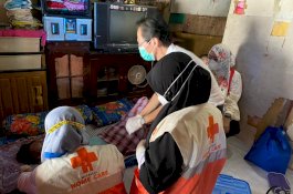 Terbaring Sakit 2 Tahun, Danny Perintahkan Jajarannya Agar Rosmiati Segera Dirujuk ke RS