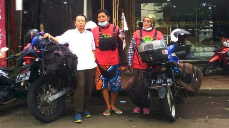 Rindu Ka'bah, Pasangan Suami Istri Nekat Naik Motor dari Indonesia ke Mekkah