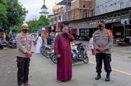 Aktivitas Warga Ramai di Hari Idulfitri, Polsek Tempe Tingkatkan Pengamanan