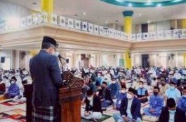 Wali Kota Parepare Salat Id di Masjid Agung