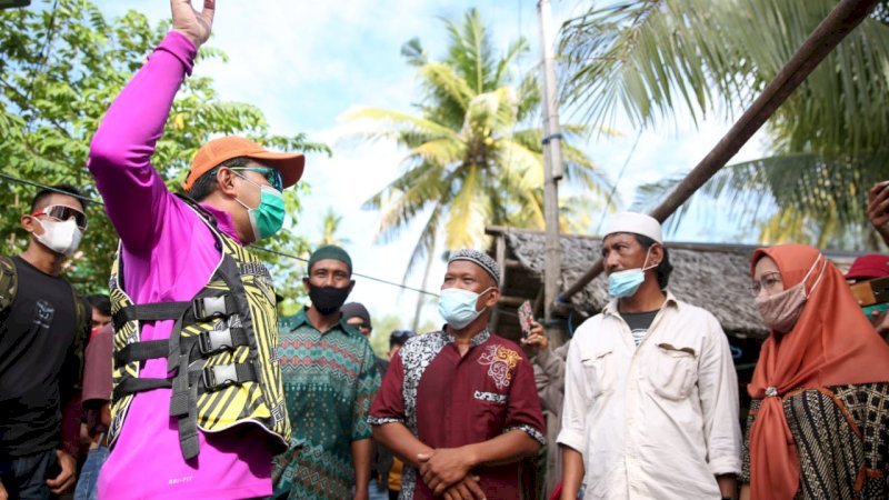 Naik Jetski Bareng Anggota DPRD Makassar ke Pulau Lanjukang, Danny Pomanto Janji Bangun 21 Apartemen