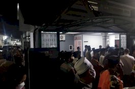 Plt Gubernur Sulsel dan Wakapolda Hadir, Rumah AGH Sanusi Baco Dipadati Pelayat