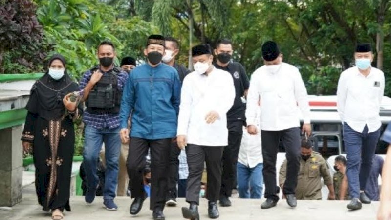 Pangdam Hasanuddin Ikut Berduka Atas Wafatnya Ketua Umum MUI Sulsel AGH Sanusi Baco