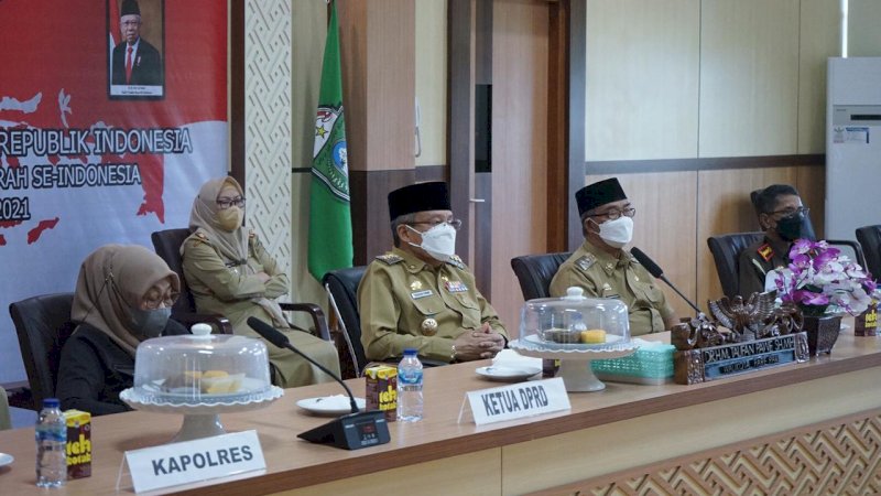 Taufan Pawe Ikut Pertemuan Virtual, Jokowi Berulang Kali Bilang "Hati-hati"